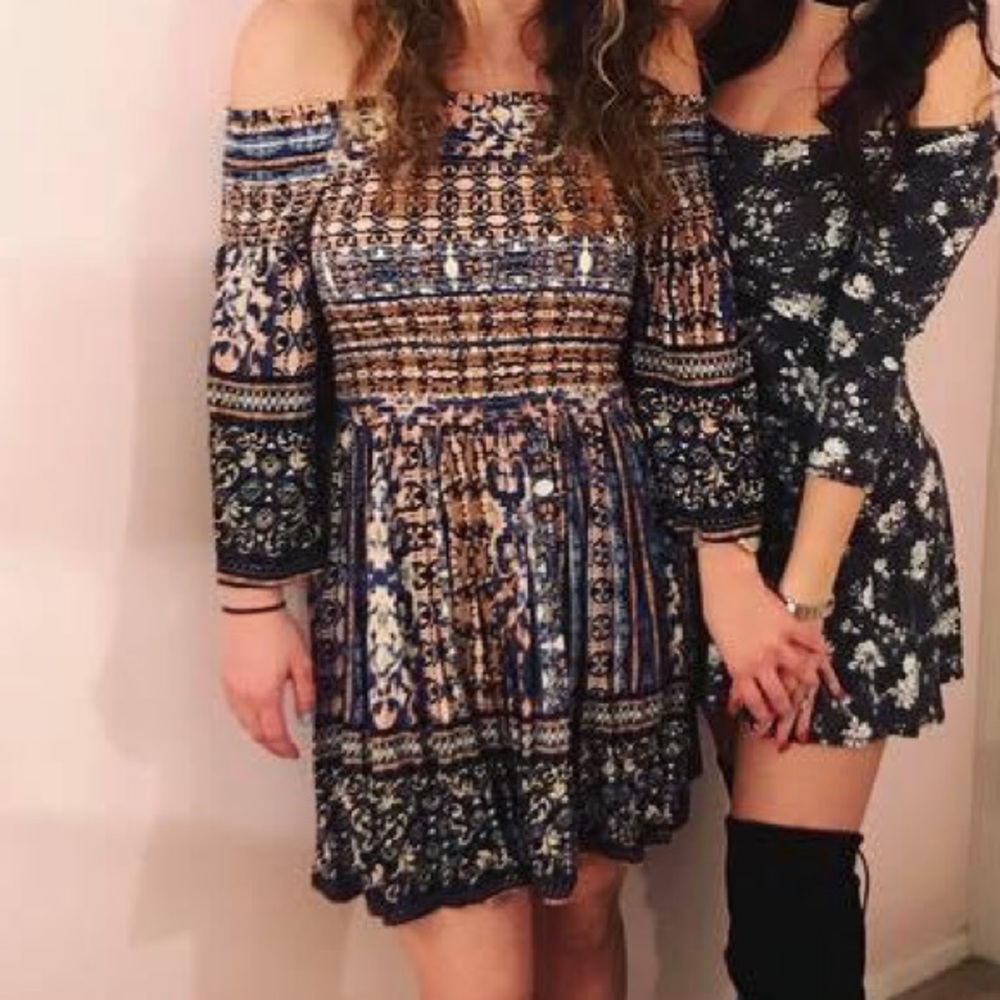 Dress - Picture 2 of 3